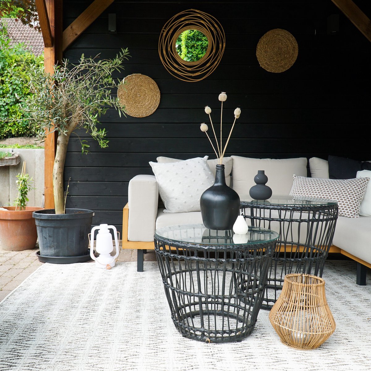outdoor rug - fermo white/sand 200 x 290cm
