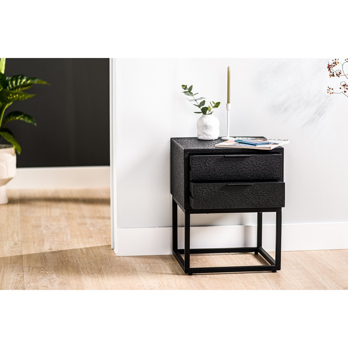 bedside table 2l, lava, b340 black