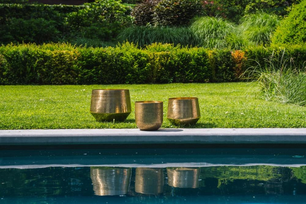 the hammered planter - brass - xl